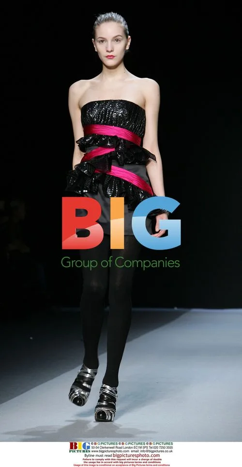 Esteban Cortazar Fashion Show
