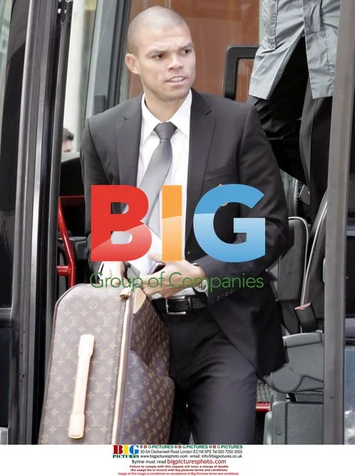 Real Madrid players arrive at Liverpool hotel