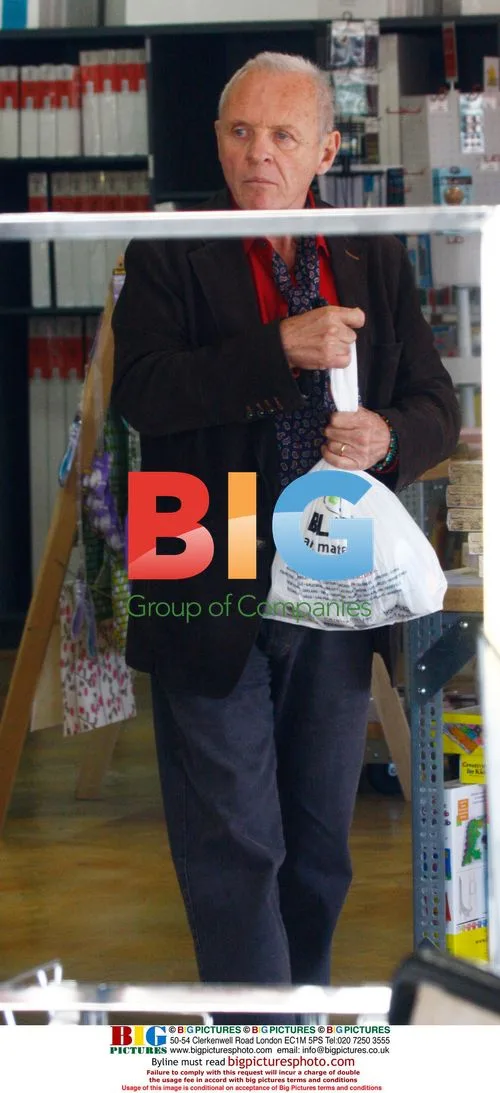 Anthony Hopkins shops at Blick Art store