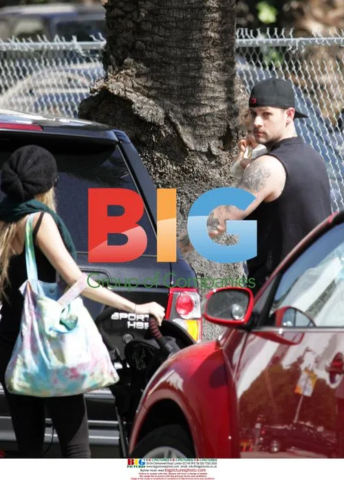 Nicole Richie and Joel Madden with baby Harlow