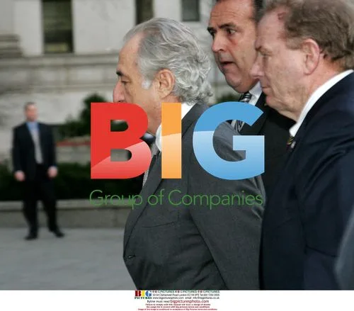 Bernard Madoff arrives at federal court