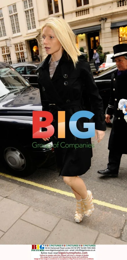 Gweneth Paltrow Arrives at Claridges Hotel in London