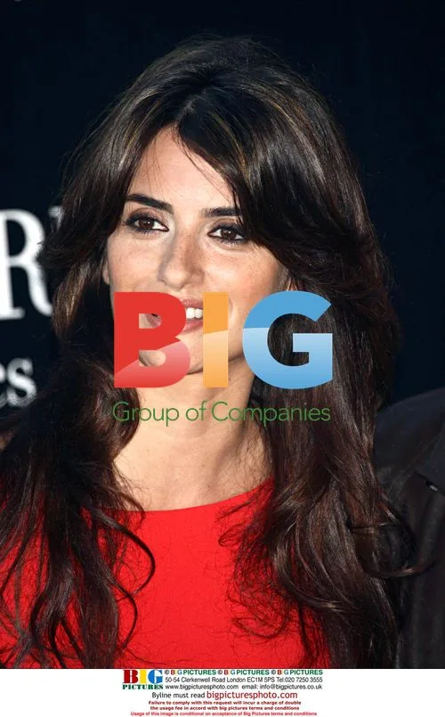 Penelope Cruz, Pedro Almodovar and Blanca Portillo at 'Broken Embraces' Photocall