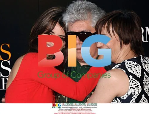 Penelope Cruz, Pedro Almodovar at 'Broken Embraces' Photocall