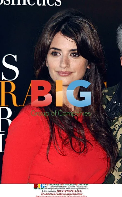 Penelope Cruz, Pedro Almodovar and Blanca Portillo at 'Broken Embraces' Photocall
