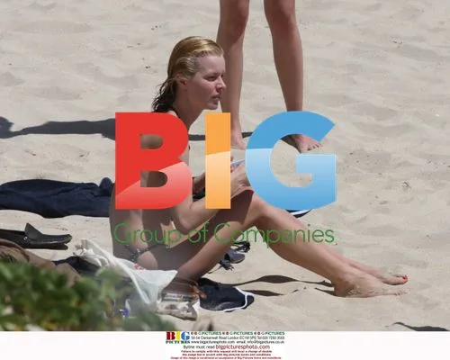 Eva Herzigova enjoys vacation in Caribbean