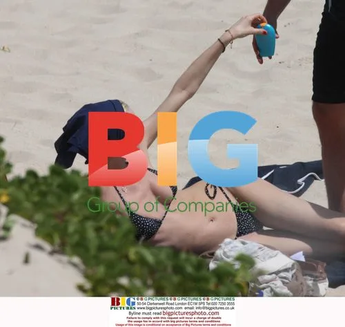 Eva Herzigova enjoys Caribbean holiday