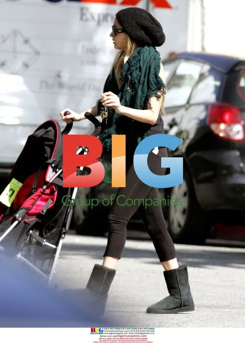 Nicole Richie and Joel Madden with baby Harlow