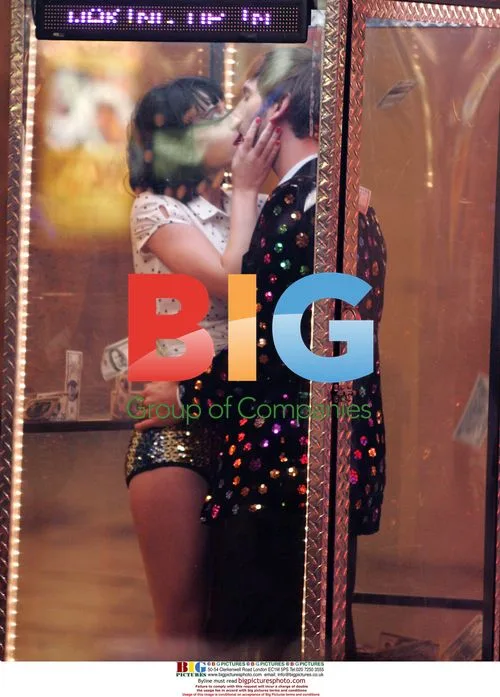 Katy Perry films "Waking Up In Vegas" video
