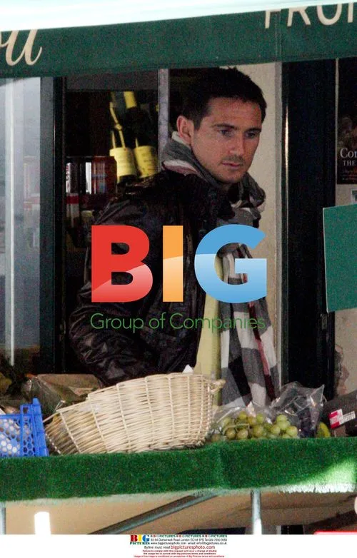 Frank Lampard shopping with kids