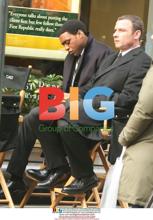 Chiwetel Ejiofor and Liev Schreiber on 'Salt' set