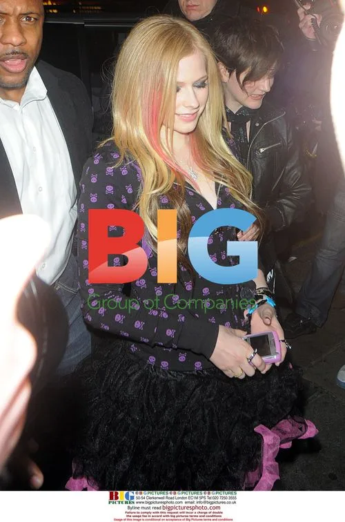 Avril Lavigne Enjoys Night Out in London