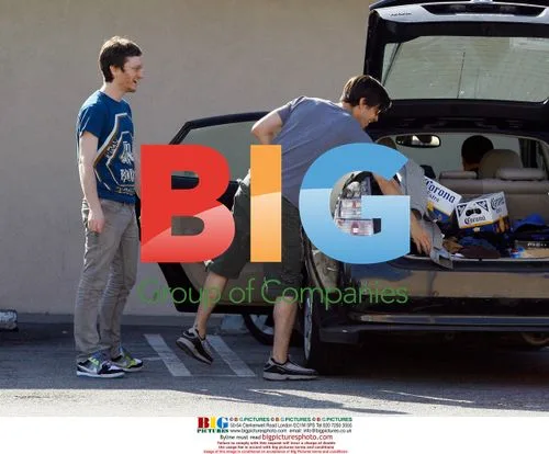 Justin Long & Jonah Hill get burgers