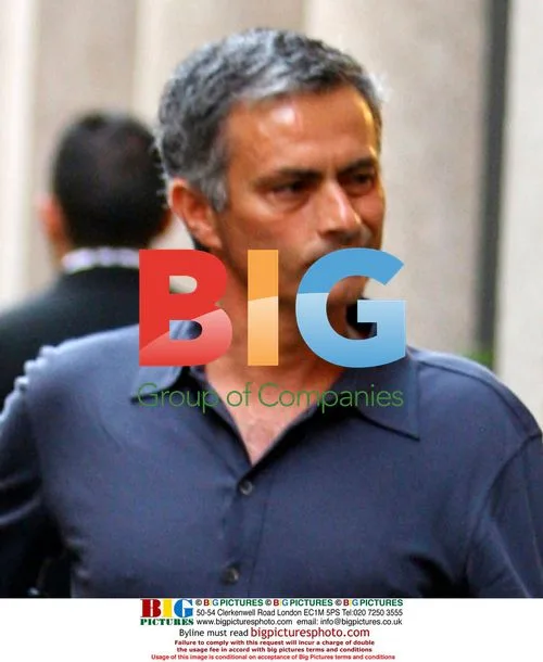 Internazionale manager Mourinho shopping in Milan