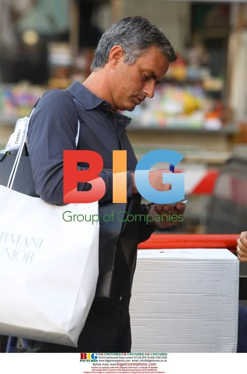 Mourinho spotted shopping in Milan