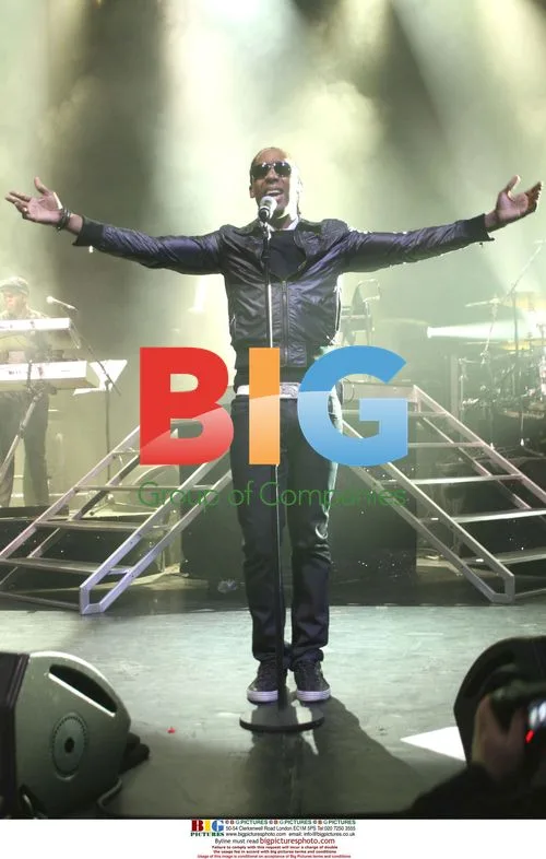 Lemar Performs Sold Out Show in Liverpool
