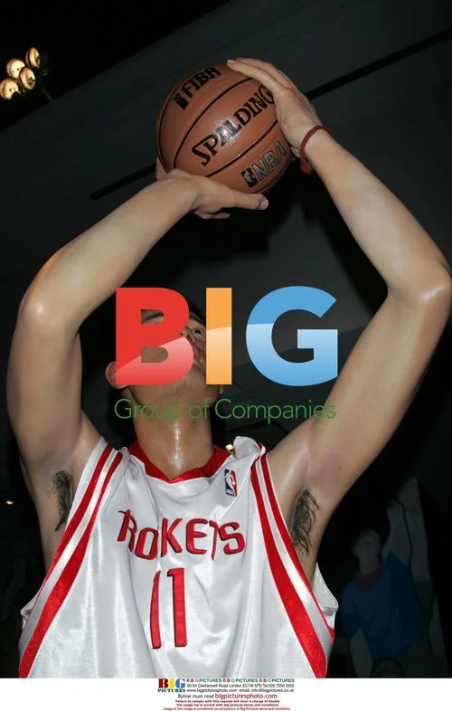 Yao Ming Wax Figure Unveiled at Madame Tussauds