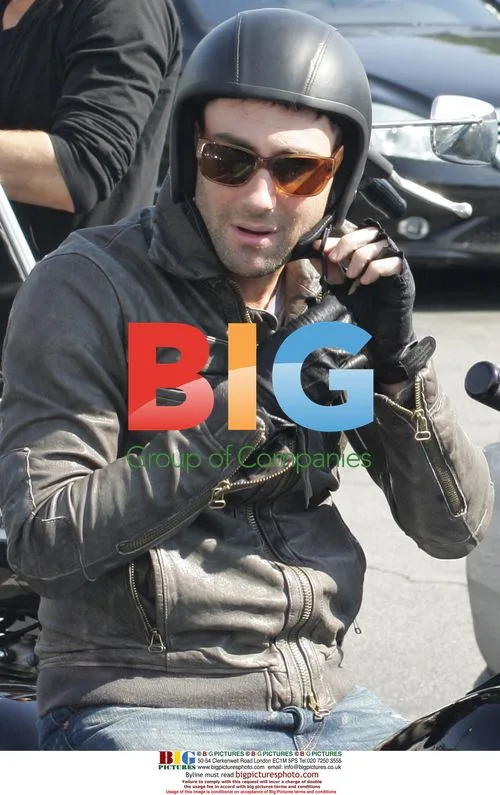 Adam Levine Leaves Fred Segal