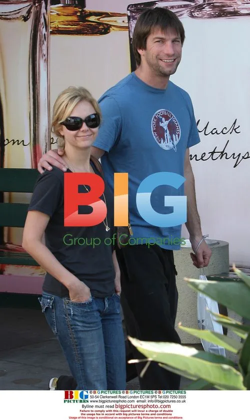 Charlie O'Connell and Sara Brice Shopping