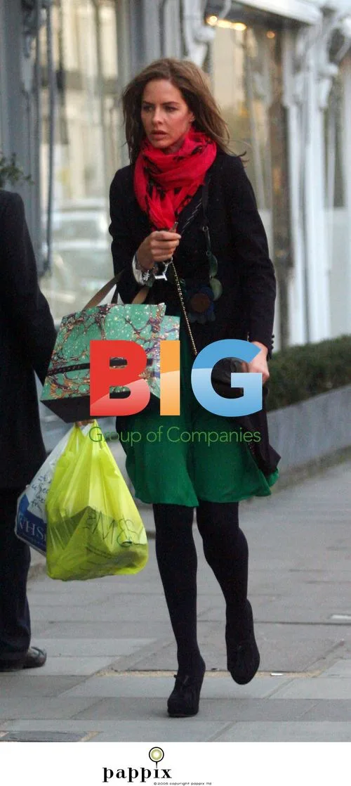 Trinny Woodall Gets Parking Ticket in North London
