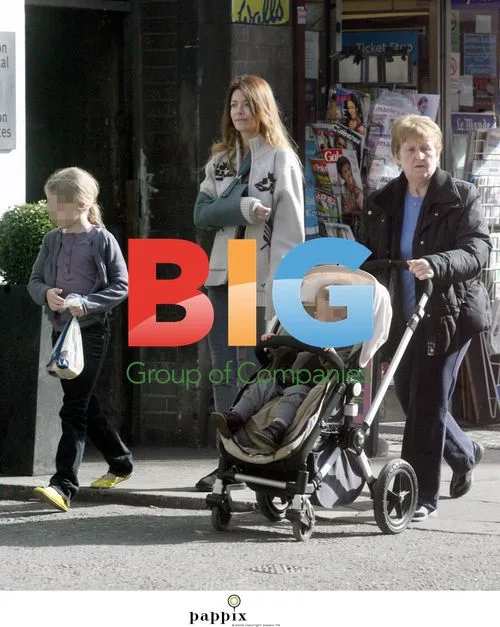 Noel Gallagher's ex-wife and daughter out in London