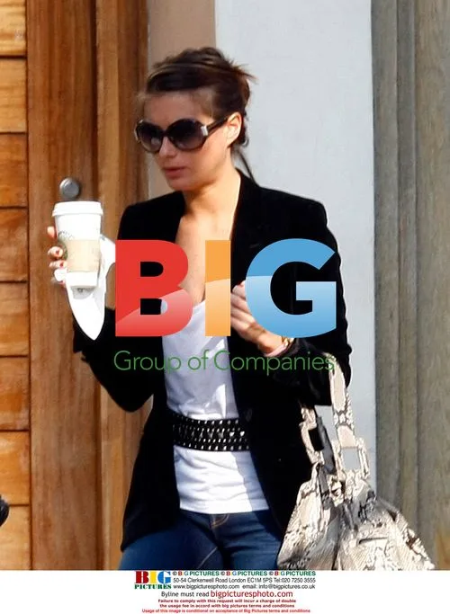 Saskia Boxford spotted out in London