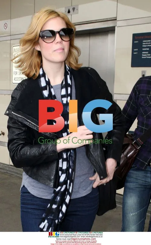 Mandy Moore and Ryan Adams Arrive at LAX