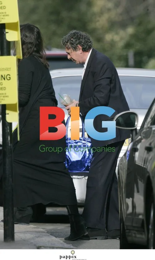 Nigella Lawson and Charles Saatchi have romantic meal