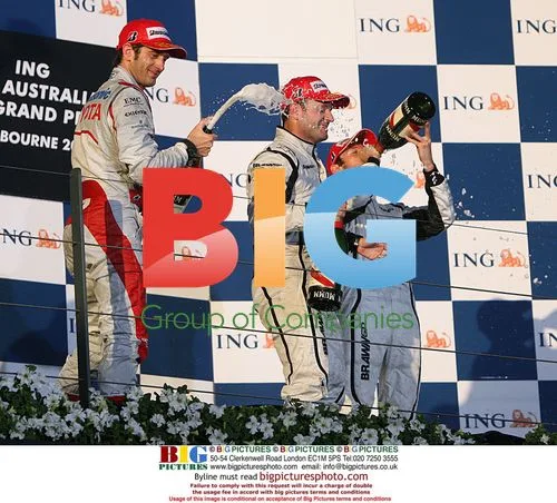 Jenson Button wins Australian F1 Grand Prix