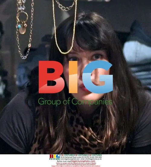 Liv Tyler Shopping at Planet Blue