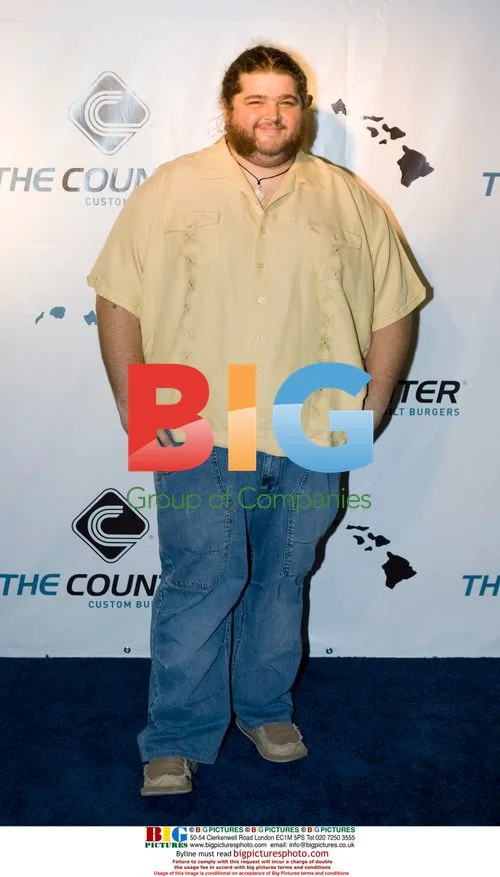 Lost cast at Hawaii restaurant opening