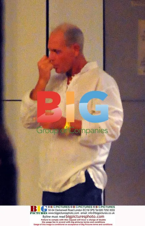 Paul Gascoigne outside hotel