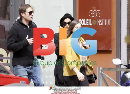 Demi Moore and Scout LaRue Willis in Nice