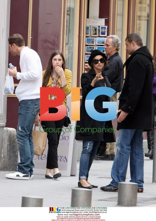 Demi Moore and Scout LaRue Willis in Nice