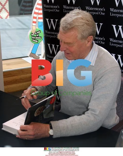 Paddy Ashdown book signing in Liverpool