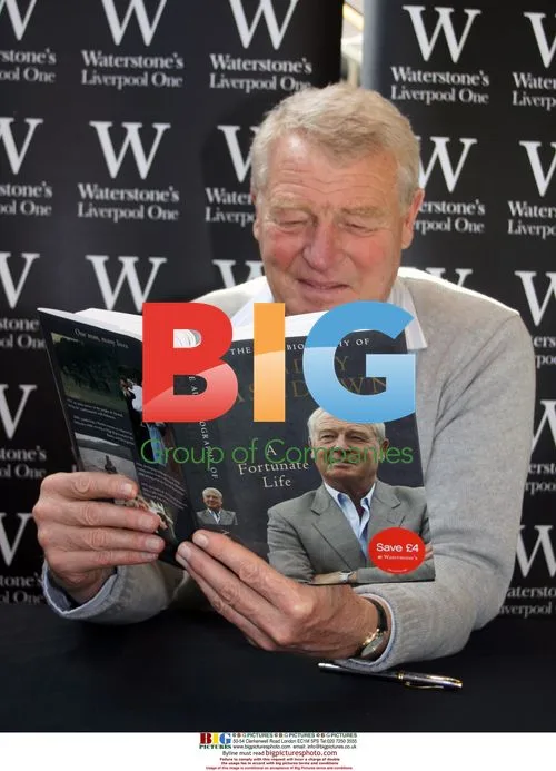 Paddy Ashdown Book Signing in Liverpool