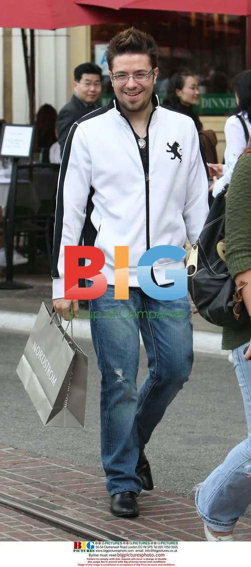 Danny Gokey goes shopping at The Grove Mall