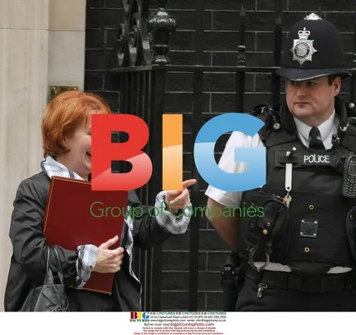 UK Hazel Blears leaves Downing St.