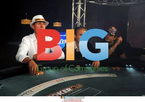 Formula 1 Racers Play Poker