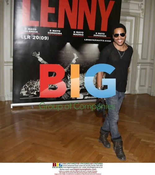 Lenny Kravitz Promotes Spanish Tour