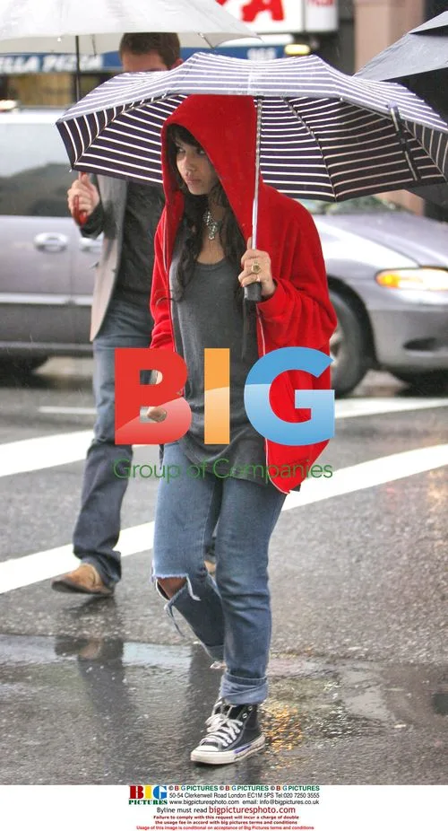 Zoe Kravitz, Cody Horn, and Liam McMullan film "Twelve"