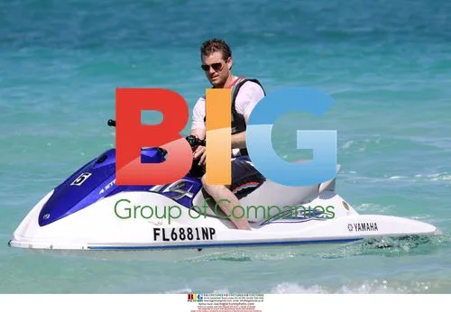 Eric Dane on beach in Miami