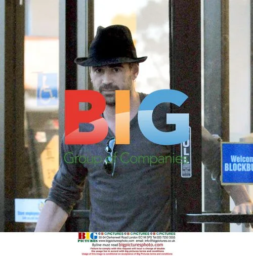 Colin Farrell picks up movies for night in