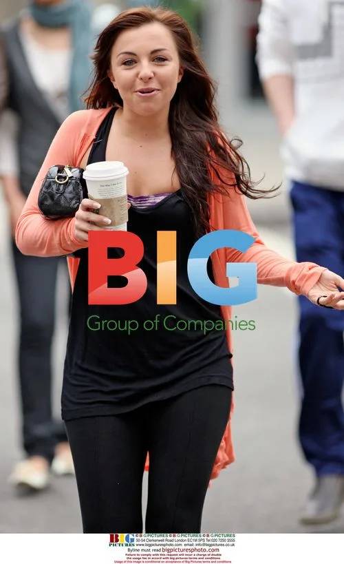 Louisa Lytton and co-stars enjoy Starbucks in Vancouver