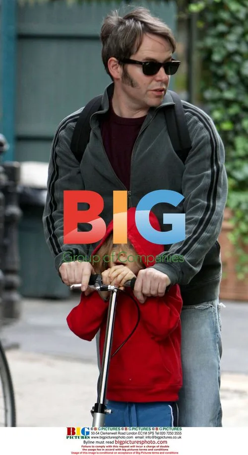 Matthew Broderick walks son to school