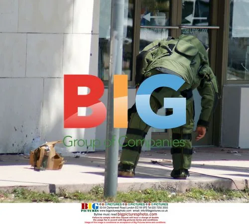 Bomb squad dismantles suspicious package in Miami
