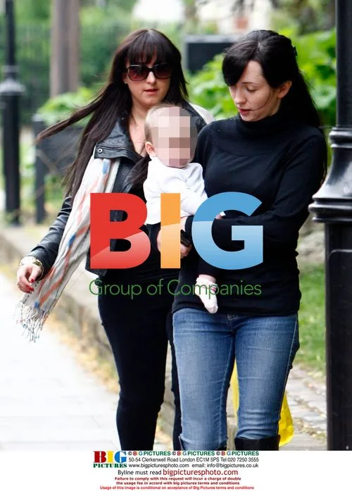 Natalie Cassidy visits friend's house