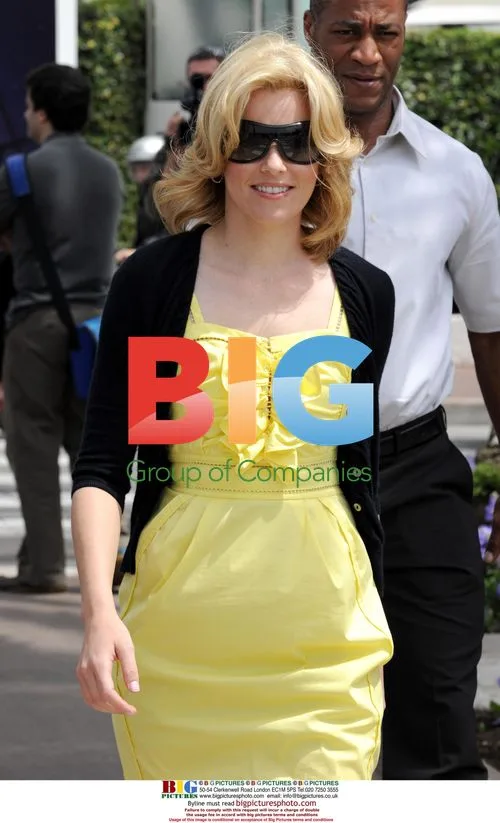 Elisabeth Banks strolls in Cannes