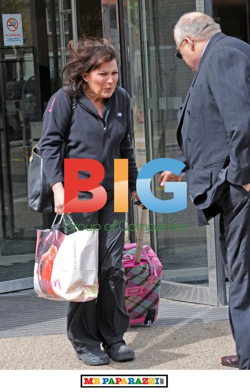 Lorraine Kelly braves windy weather outside GMTV