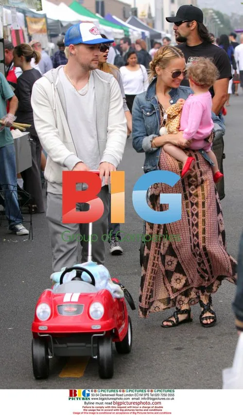 Nicole Richie & Joel Madden at Hollywood Farmers Market